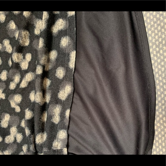 A Pea in the Pod Maternity Dress - Picture 4 of 5